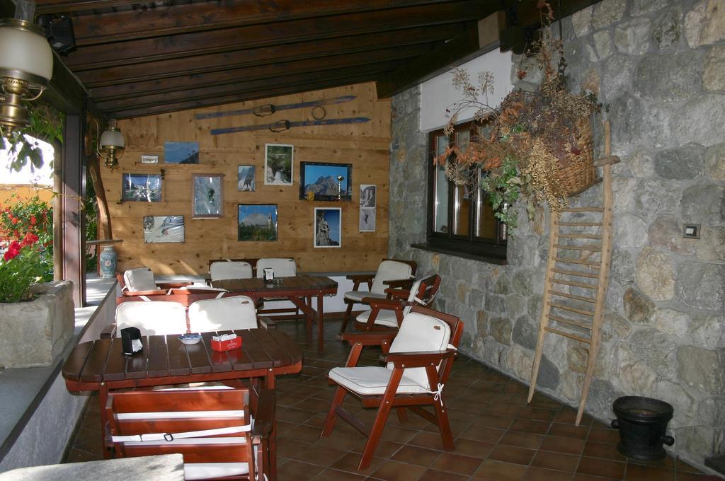 ורנאנטה Albergo Martinet מראה חיצוני תמונה