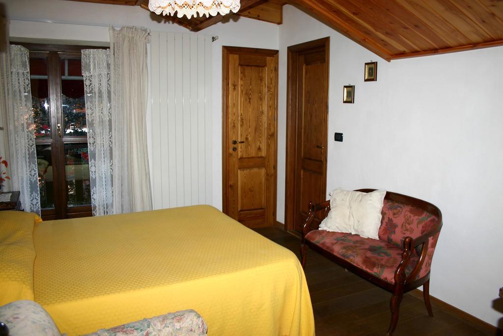 ורנאנטה Albergo Martinet מראה חיצוני תמונה
