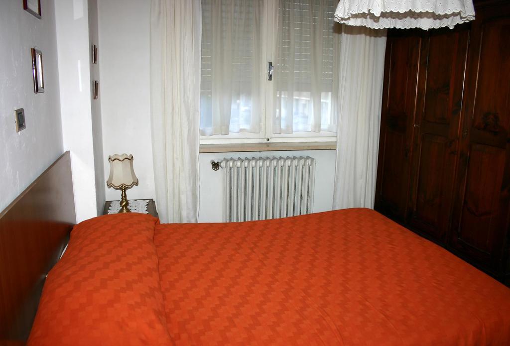 ורנאנטה Albergo Martinet מראה חיצוני תמונה